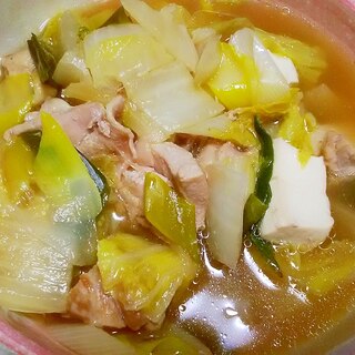 白菜、長ねぎ、豆腐と鶏肉の煮物